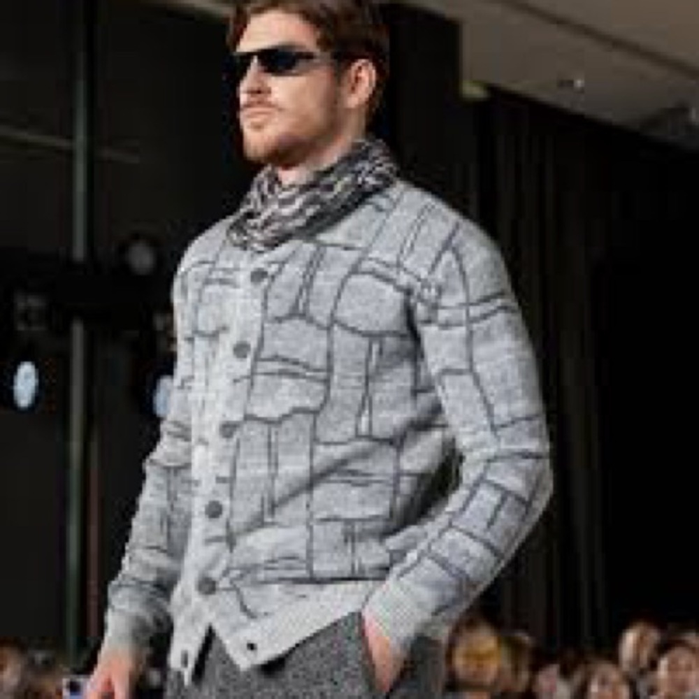 Giorgio Armani Men's Light Gray Button-Up Cardigan
